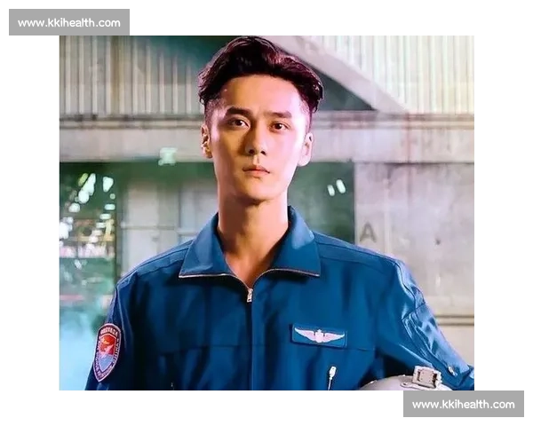 蒋劲夫与吴亦凡事件对比：公众舆论、法律风波与娱乐圈影响深度解析